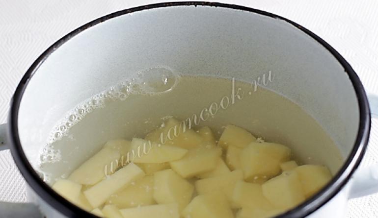 Самые вкусные рецепты супов с шампиньонами и картофелем